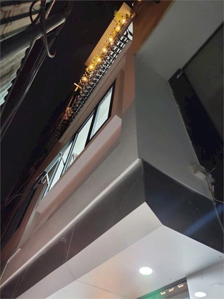 Bán Nhà 35m2 xây 5T mỗi tầng 2p full nội thất phường Tây Tựu- oto qua cổng - giá hơn 6 tỷ