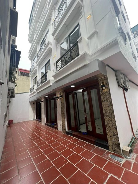 Bán nhà 35m2 3.5 tầng 3PN tại phường Phú Diễn TP Hà Nội giá 3.98  tỷ